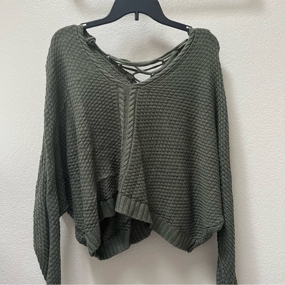 Rue21 Sweaters - Rue21 Knit Sweater